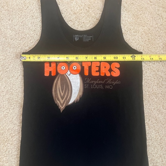 Authentic Hooters black tank top size S - Picture 5 of 6